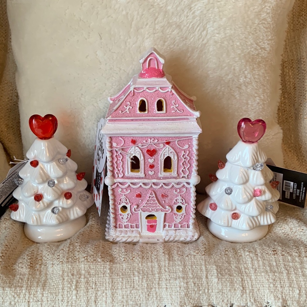 Valentine’s Day mini trees ONLY